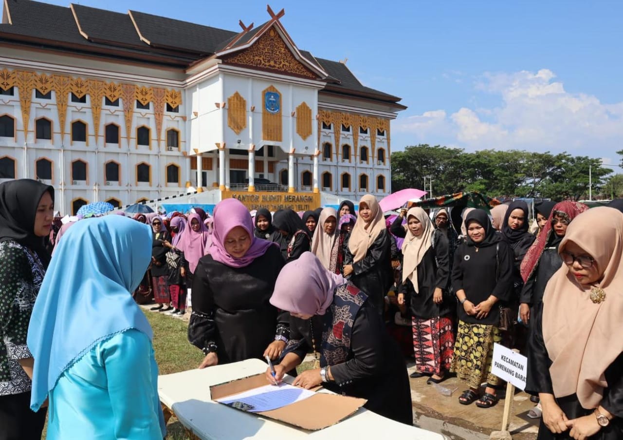 Wabup: Perempuan Berperan Strategis Dalam Pembangunan Pengurus HPMJ Kecamatan se-Kabupaten Merangin Dilantik