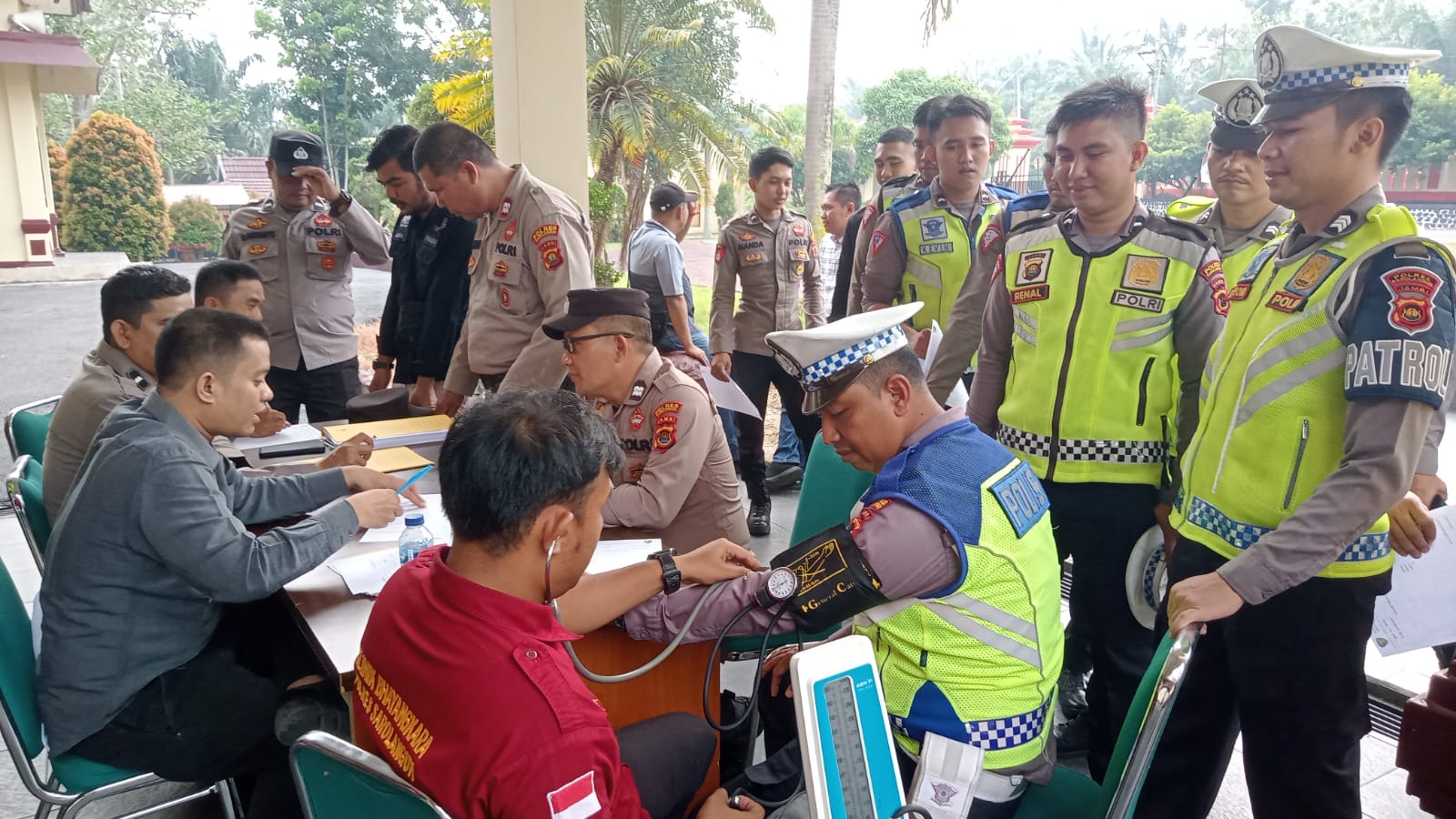 Persiapan Menghadapi Operasi Mantap Brata, Polres Sarolangun Cek Kesehatan Personilnya