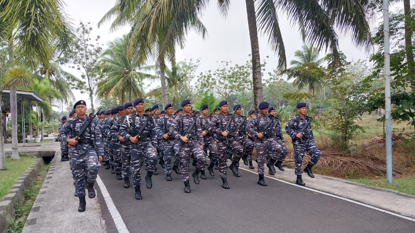 Persiapan Jelang Puncak HUT Ke-78 TNI, Danlanal Bengkulu : Tampilkan Yang Terbaik