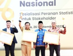 Kemendagri Terima Penghargaan :  BPS Award Tahun 2023