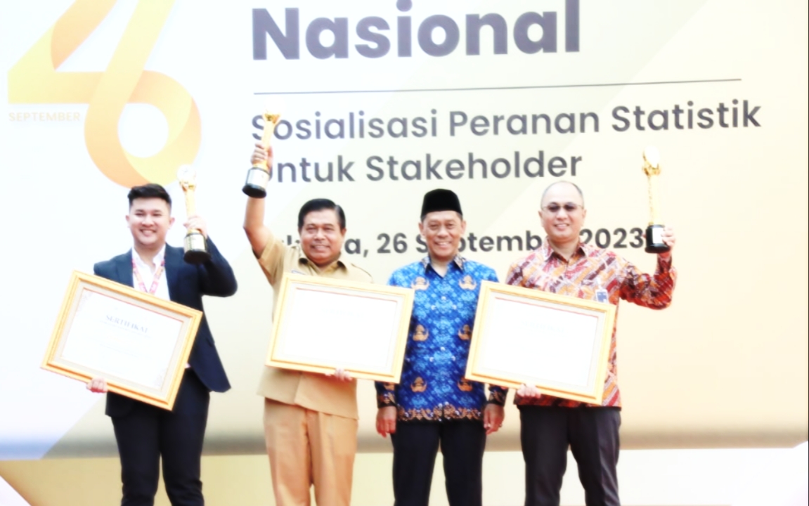 Kemendagri Terima Penghargaan :  BPS Award Tahun 2023