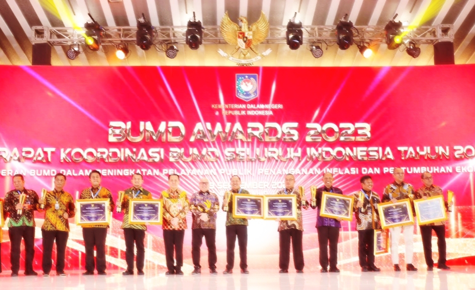 Perkuat BUMD :  Kemendagri Berikan Penghargaan BUMD Awards Dan Rakor BUMD Seluruh Indonesia Tahun 2023