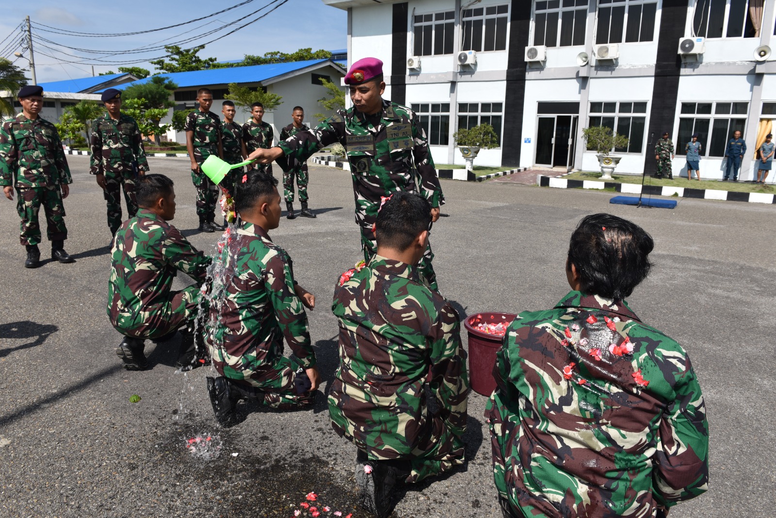 33 Personel Mako Lantamal I Laksanakan Laporan Kenaikan Pangkat