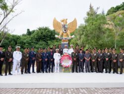 Danlanal Lhokseumawe Bertindak Sebagai Irup Ziarah Nasional Dalam Rangka HUT Ke-78 TNI Tahun 2023