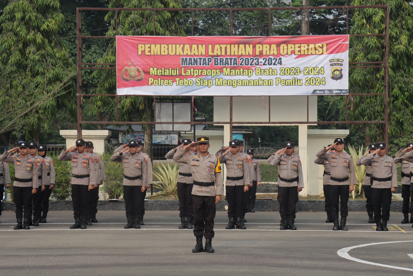 Polres Tebo Bersiap Amankan Pemilu 2024 Melalui Apel Pembukaan Latihan Pra Operasi Mantap Brata 2023-2024