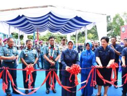 Ketua Umum Jalasenastri Resmikan Gedung Yos Soedarso SMK Yayasan Hang Tuah Cabang Belawan