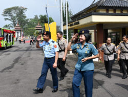 Komandan Lanal Bandung Dampingi Kasal Hadiri Upacara Penutupan Pendidikan Sespimti Polri Dikreg Ke-32 dan Sespimen Polri Dikreg Ke-63 Tahun 2023