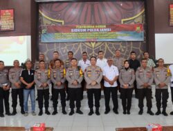 Tim Penyuluhan Hukum Polda Jambi Di Pimpin Kabid Kum Kombes Pol Jhon H. Ginting. S. Ik MH. melaksanakan Penyuluhan Hukum Di Polres Tebo