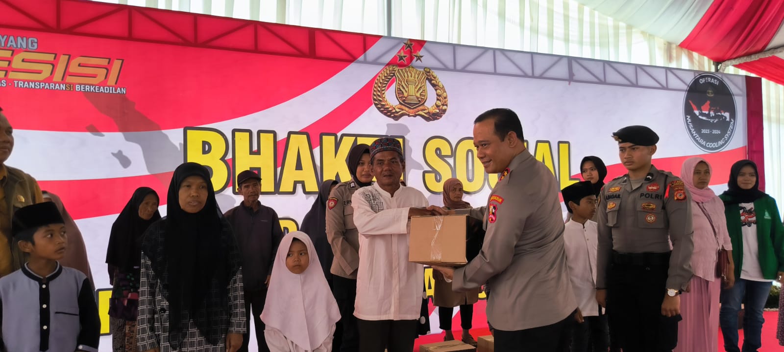 Wujudkan Pemilu Damai, Kaops Nusantara Cooling System Tebar 1500 Paket Sembako Di Mapolres Tasikmalaya