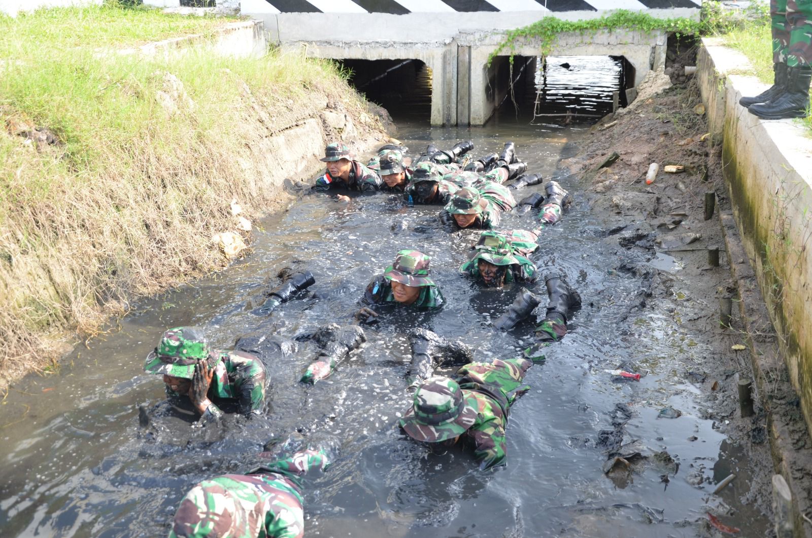 Lanal Dumai Kenalkan Tugas Kepada 9 Prajurit Remaja Melalui Tradisi Orientasi