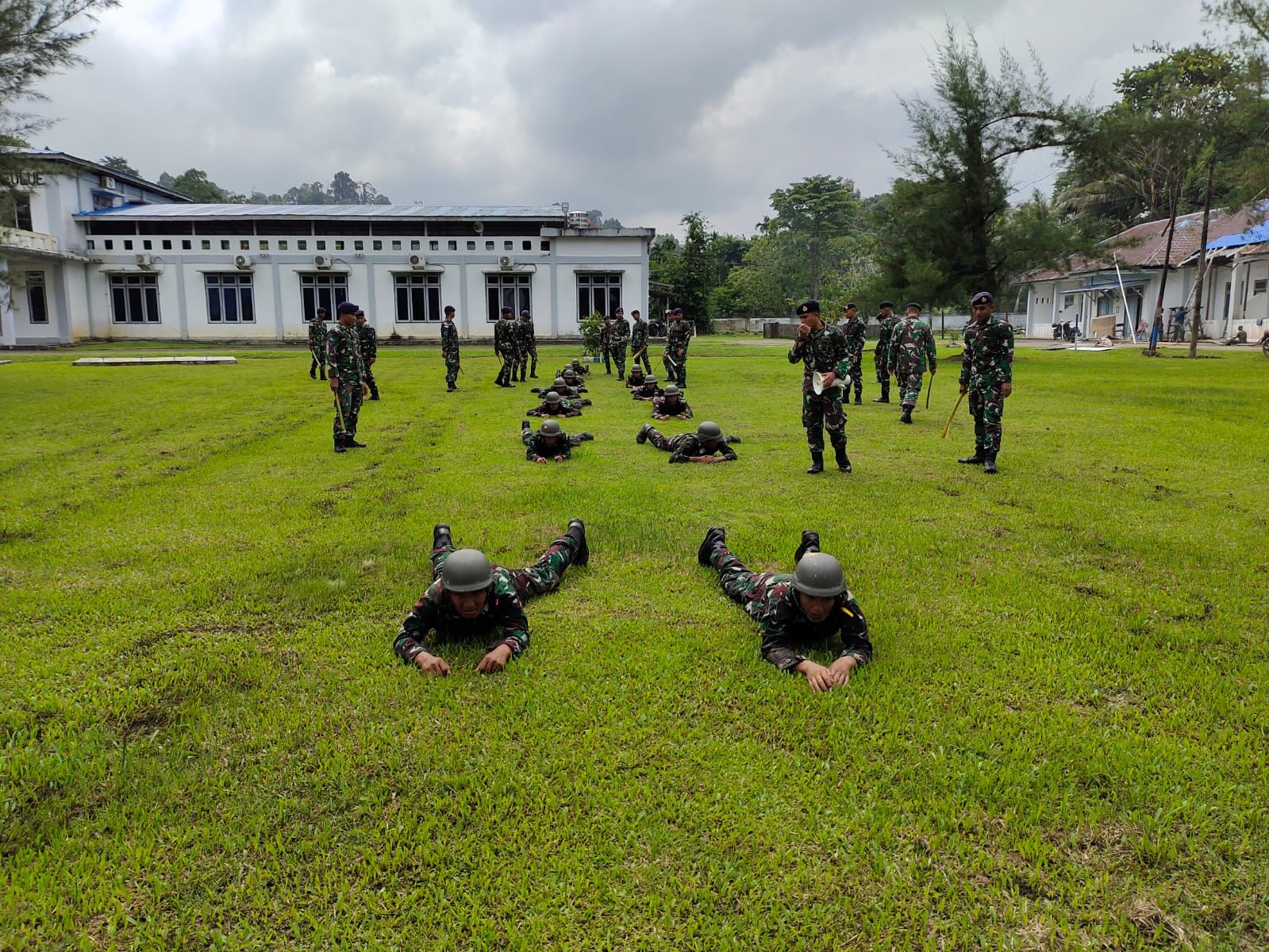 Lanal Simeulue Resmi Buka Masa Orientasi dan OJT Kepada 12 Prajurit Remaja