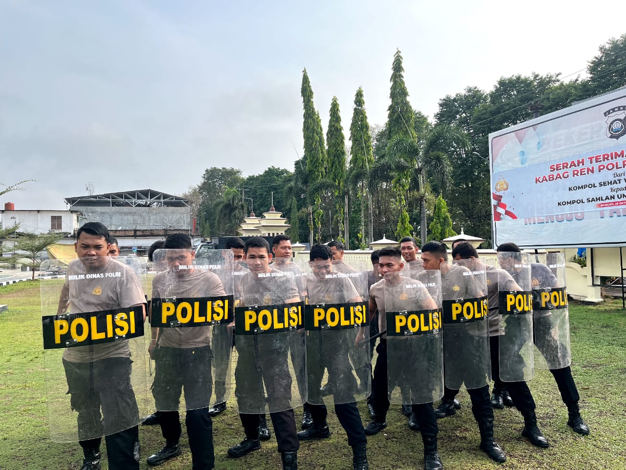 Tingkatkan Kemampuan Penguasaan Pelindung Anti Huru Hara ” DALMAS “, Kasat Samapta Polres Merangin Siapkan Personil Sedini Mungkin