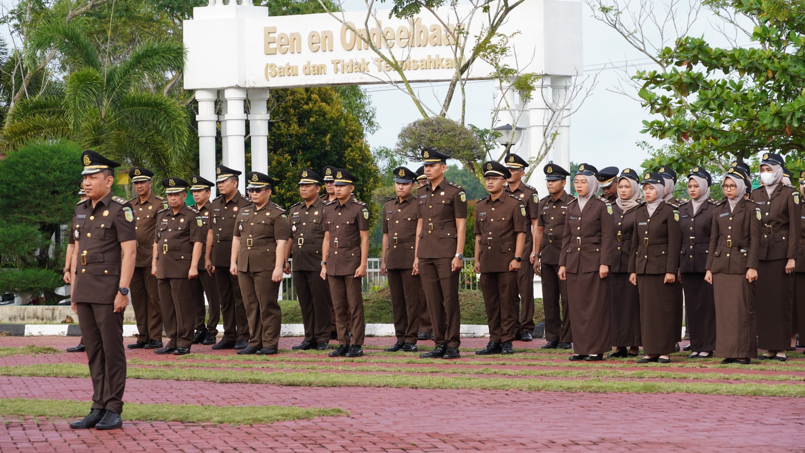 Upacara Memperingati Hari Pahlawan Kejaksaan Tinggi Kepulauan Riau