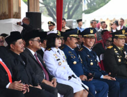 Komandan Lanal Bandung Ikuti Upacara dan Ziarah Nasional Peringatan Hari Pahlawan Ke-78 Tahun 2023 Tingkat Provinsi Jawa Barat