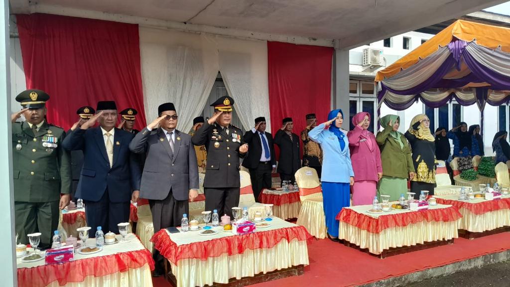 Danlanal Simeulue Pimpin Upacara Peringatan Hari Pahlawan Ke-78 di Kabupaten Simeulue Tahun 2023