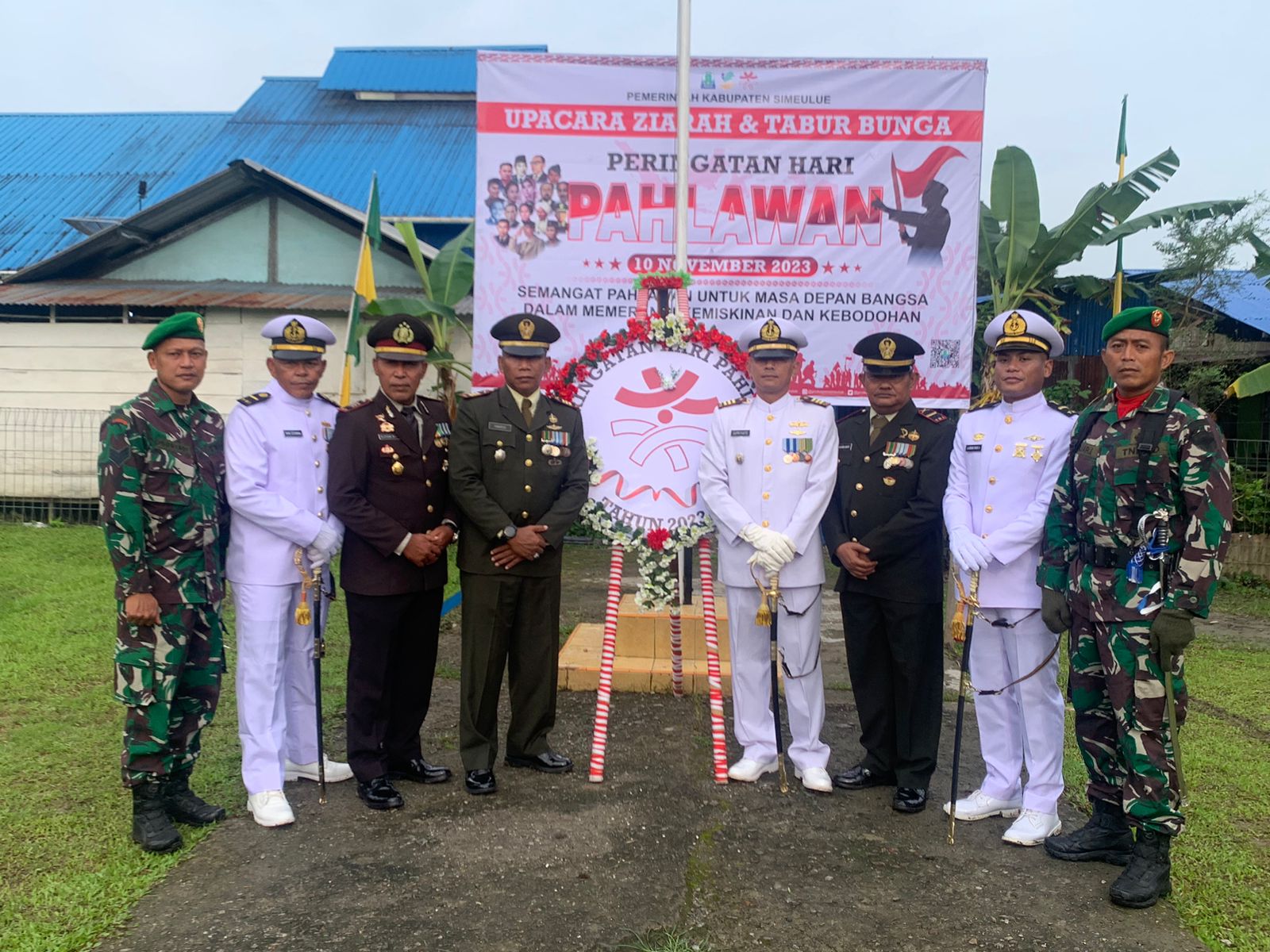 Lanal Simeulue Hadiri Upacara Ziarah dan Tabur Bunga Peringatan Hari Pahlawan Ke-78 Tahun 2023