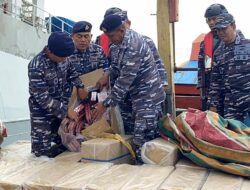 Lanal Lhokseumawe Gagalkan Penyelundupan 350 Dus Rokok Tanpa Cukai di Perairan Aceh Utara