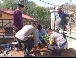 Kapolsek Muara Siau Bersama Warga Laksanakan Penanaman Pohon Penghijauan