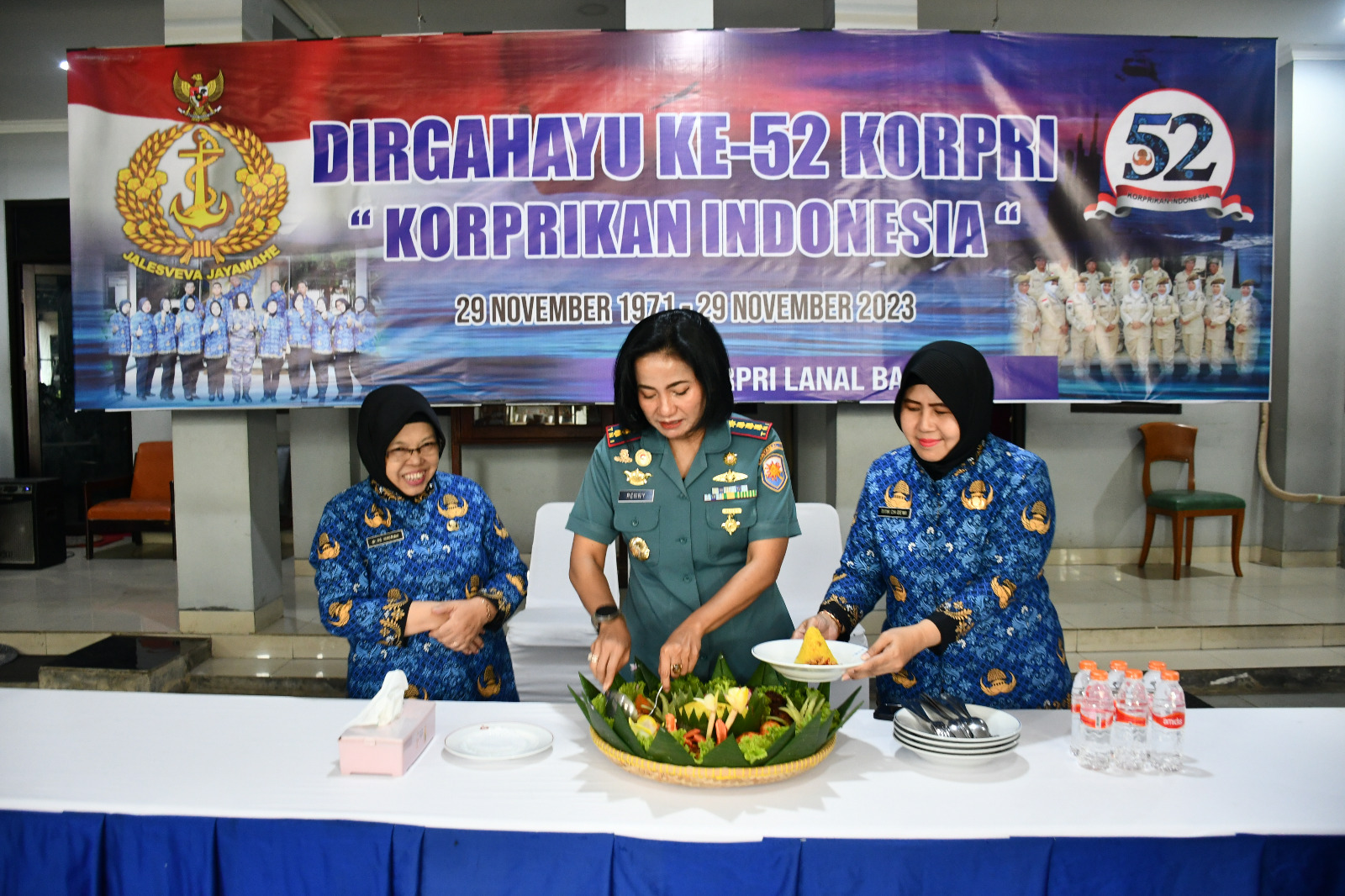 PNS TNI AL Bandung Gelar Syukuran HUT KORPRI Ke-52 Tahun 2023