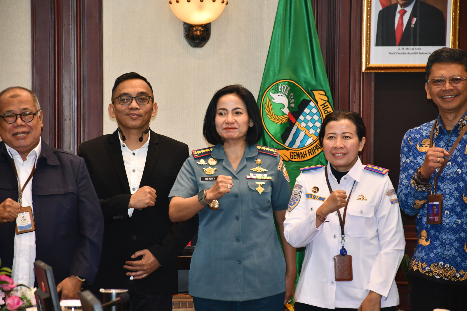 Komandan Lanal Bandung Selaku Narasumber Pada Rapat Dengan Anggota DPR RI