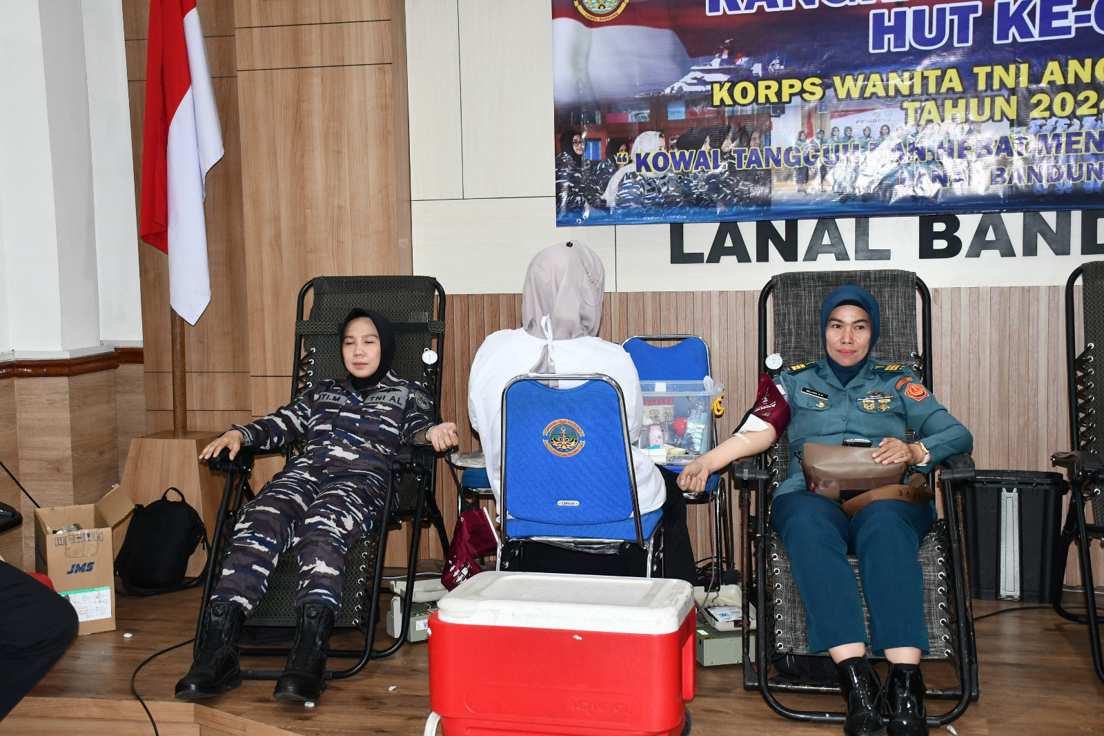 Jelang HUT Ke-61, Korps Wanita TNI AL Wilayah Bandung Gelar Donor Darah