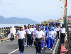 Olahraga Bersama Dalam Rangka HUT Ke-61 Korps Wanita Angkatan Laut di Lanal Tarempa