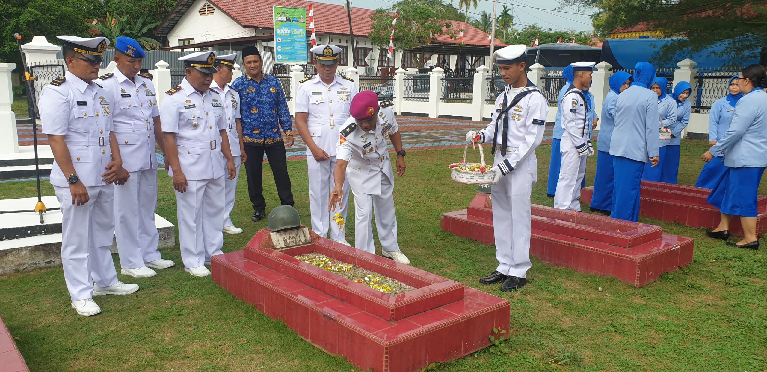 Lanal Dabo Singkep Gelar Ziarah Rombongan