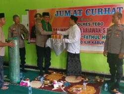 Kapolres Tebo Akbp l Wayan Arta Ariawan  SH. S.Ik.MH. Melaksanakan Kegiatan  Jum’at Curhat Di  Ponpers Fathul Huda  Desa Karang Dadi Kec. Rimbo Ilir