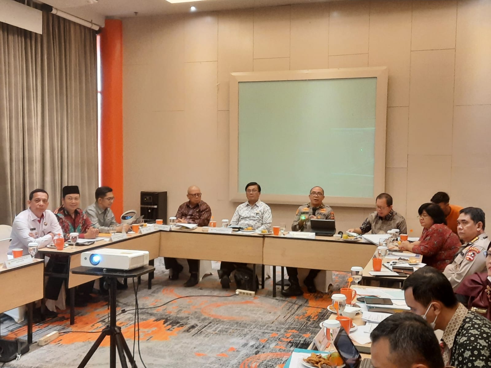 Gelar Rapat Bersama, Sirena Polri Dan  Kompolnas Bahas Arah Kebijakan Di 2024