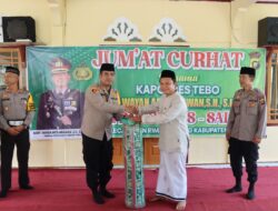 Kapolres Tebo Akbp l Wayan Arta Ariawan SH. S. Ik. MH Melaksanakan Jum’at Curhat Ke. Ponpers As. Salam Rimbo Bujang