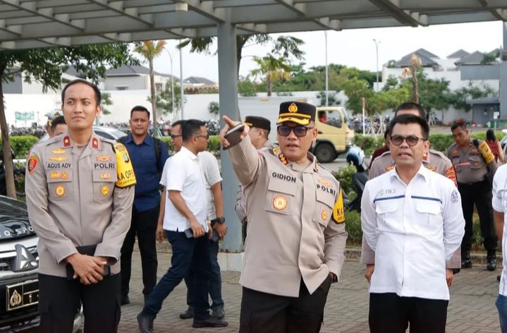 Polres Jakut Bersama Polsek Penjaringan Kunjungan ke Pos Pengamanan PIK ICON Penjaringan