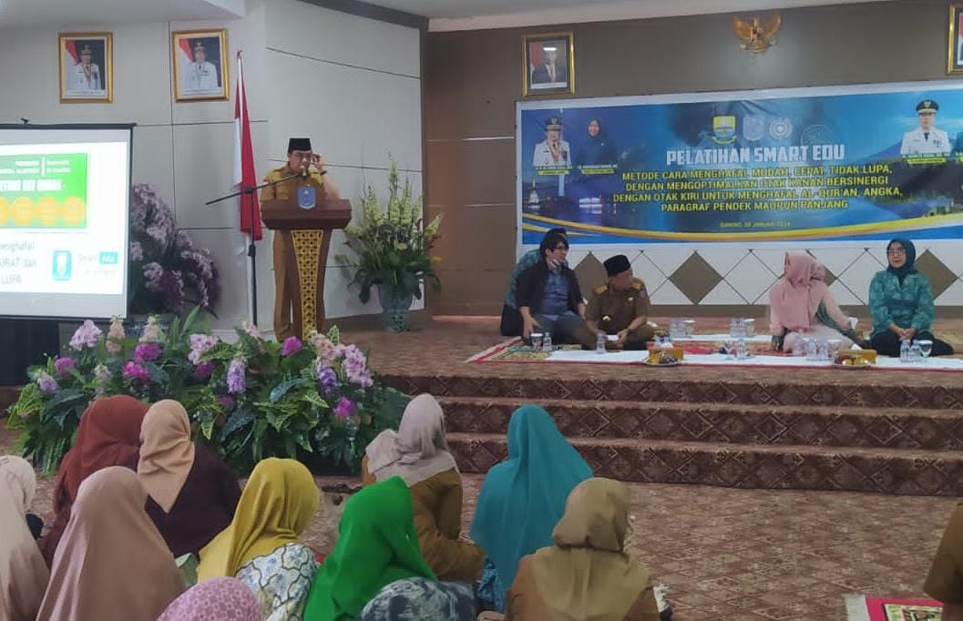 Pj Bupati Apresiasi Cara Mudah Menghafal Al Quran Ketua TP PKK Provinsi Jambi Hj Hesnidar Buka Acara SMART EDU