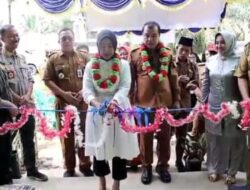 H Mukti Resmikan Gedung Posyandu Bina Sejahtera I Kecamatan Tabir Ilir Kekuarangan Bidan Desa, Ambulan dan Sinyal HP