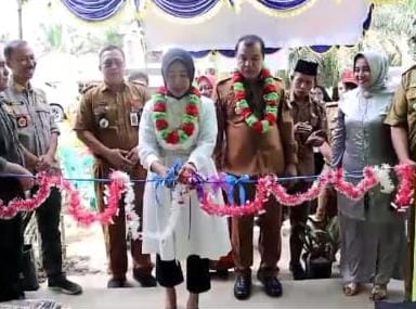 H Mukti Resmikan Gedung Posyandu Bina Sejahtera I Kecamatan Tabir Ilir Kekuarangan Bidan Desa, Ambulan dan Sinyal HP