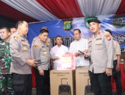 SILATURAHMI SISKAMLING, KAPOLDA METRO JAYA KUNJUNGI POS SATKAMLING DI KEL. KRAMAT SENEN JAKPUS