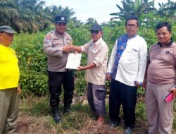 Aipda Sunaryo Bhabinkamtibmas Polres Sarolangun Hibahkan Tanah Pribadinya Untuk Pembangunan Kantor Desa Pemekaran baru