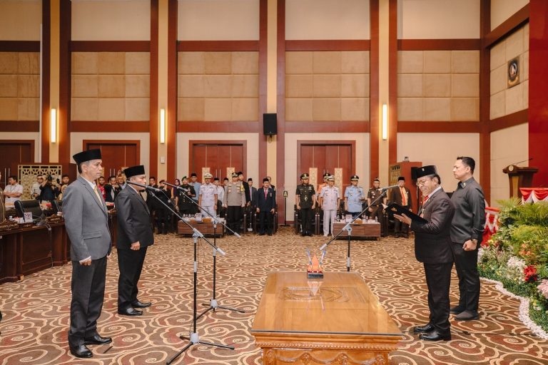 Paripurna Pengucapan Sumpah Pengangkatan Anggota DPRD Provinsi Kepulauan Riau (PAW) Sisa Masa Jabatan 2019-2024