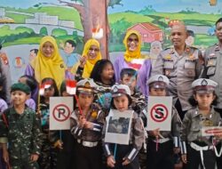 Polisi Sahabat Anak, Polsek Metro Menteng berikan Edukasi Kepada Anak – Anak Paud