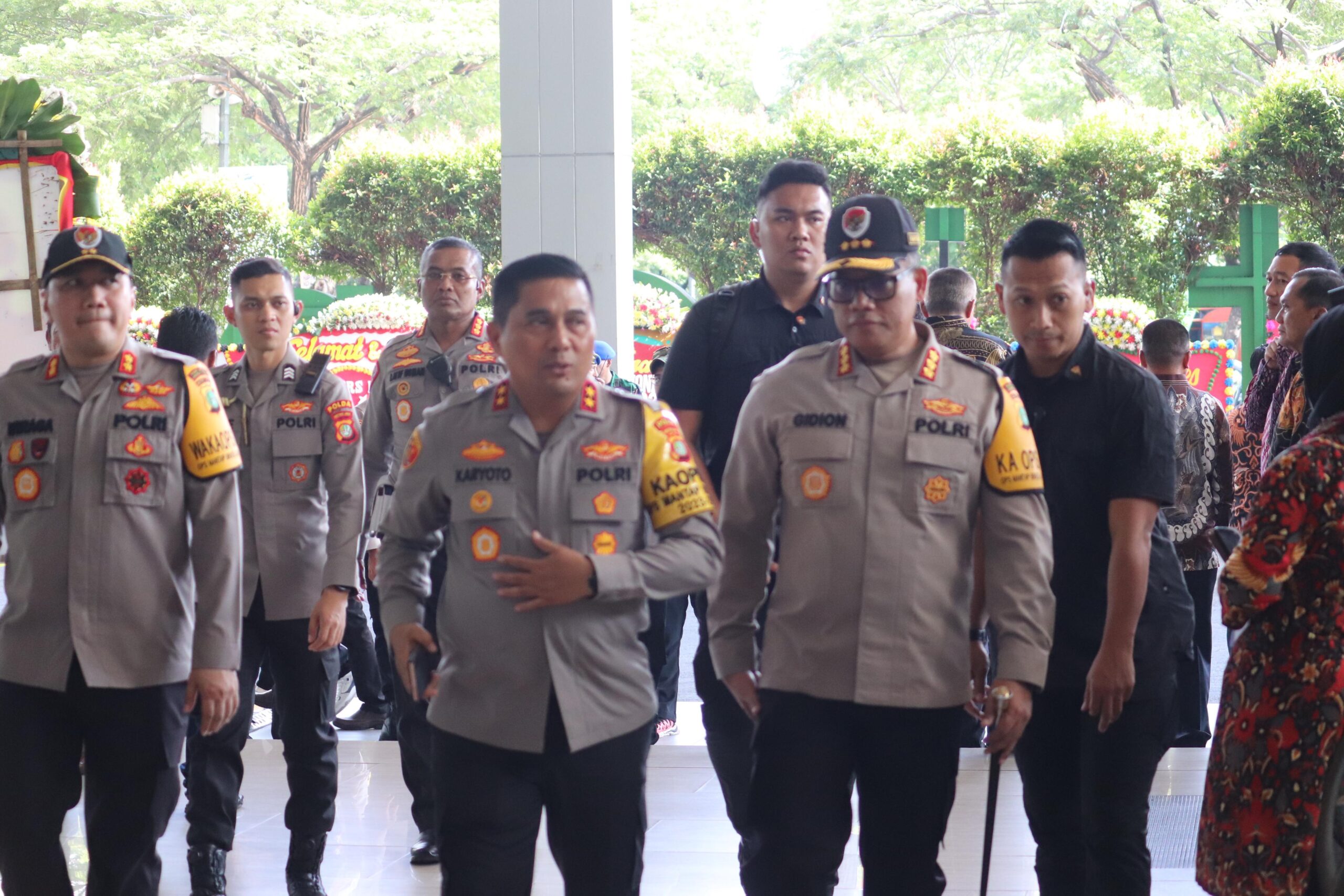 Kapolres Metro Jakarta Utara bersama Dandim 0502/JU melaksanakan Pengamanan Kunjungan RI 1 di Ecovention Ancol Pademangan Jakarta Utara