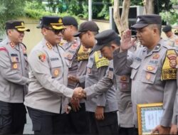 Kapolres Metro Jakarta Utara Berikan Penghargaan kepada 6 Anggota Personil Yang Berprestasi