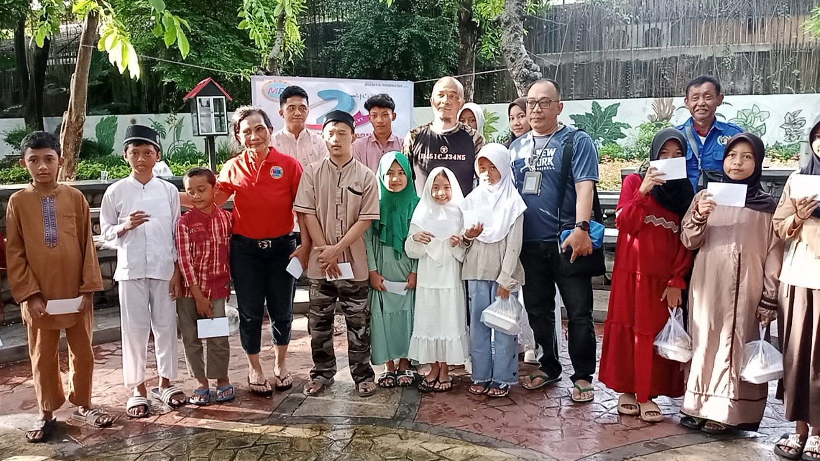 Anniversary Media Online MBI Ke-2 Gelar Acara Santunan Anak Yatim Piatu dan Bagi-Bagi Sembako Kepada Awak Media