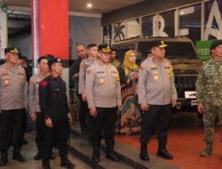 Kapolres Metro Jakarta Utara Hadiri Pelaksanaan Pengamanan Puncak Peringatan HUT Kostrad Ke-63 T.A. 2024