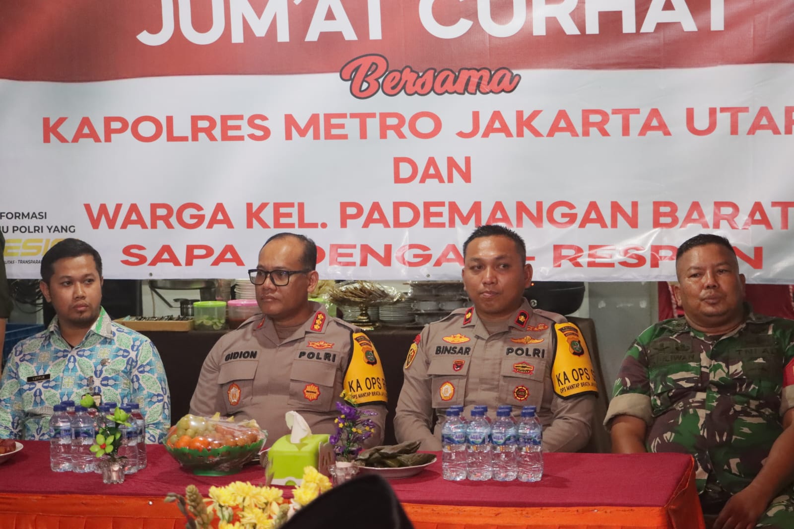 Jumat Curhat Dengan Warga Pademangan Barat, Kapolres Metro Jakut Imbau Warga Jaga Kamtibmas Di Bulan Ramadhan