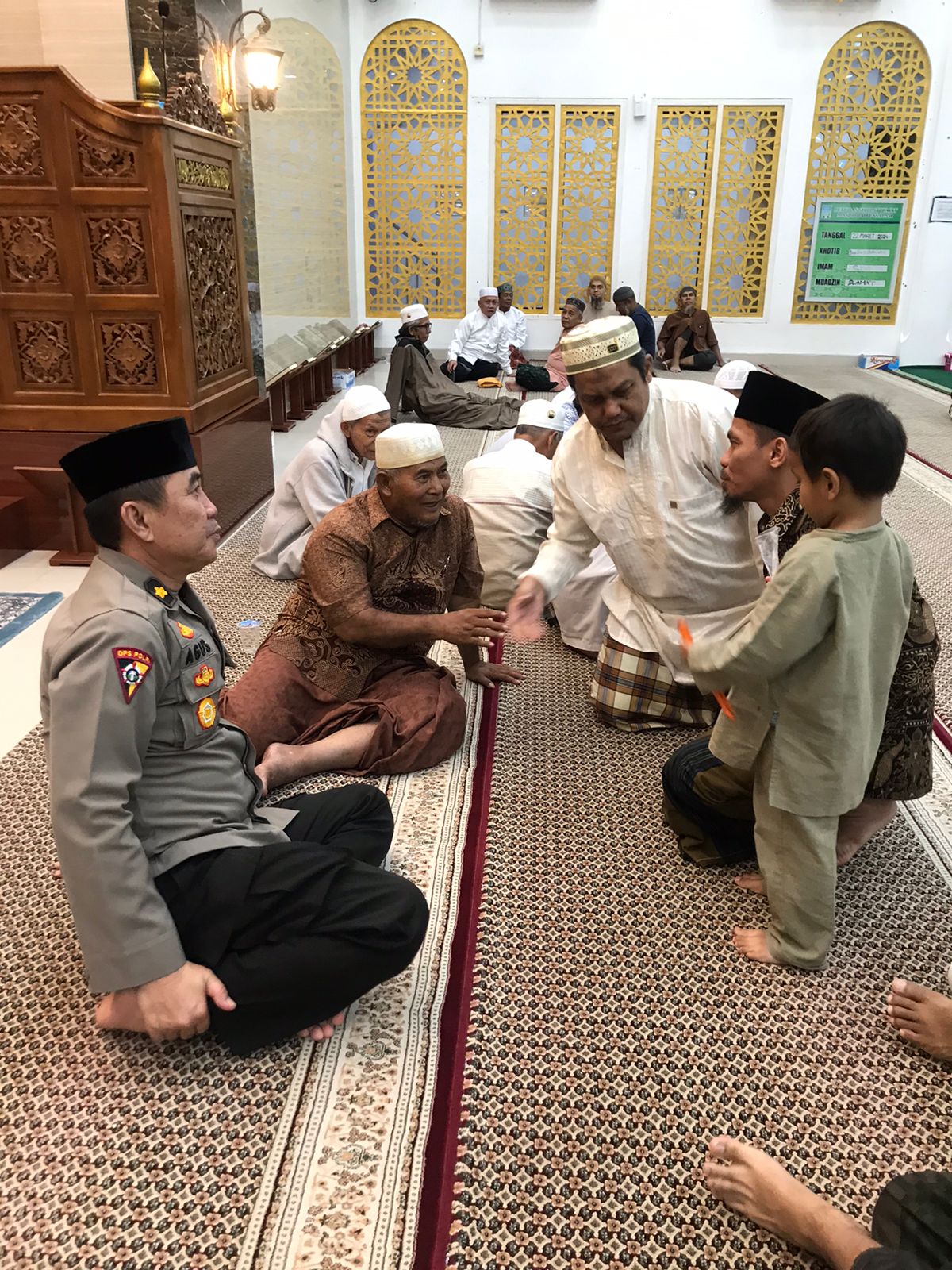 Safari Ramadhan Polres Merangin di Masjid Baitussalam ” Introfeksi Menjadikan Pribadi yang Baik “