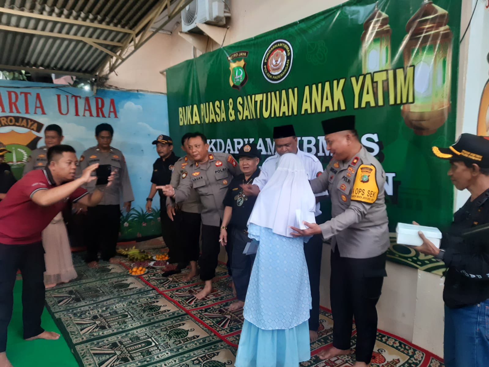 Polsek Pademangan adakan Buka Puasa Bersama dan Berikan Santunan Kepada Anak Yatim