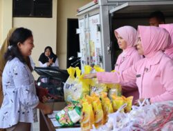 Yayasan Kemala Bhayangkari Cabang Sarolangun Gelar Operasi Pasar Murah 