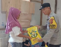 Hidup dengan Sandang Pangan Sederhana mendapat Perhatian dari Komunitas Jumat Berkah Polsek Tabir Selatan