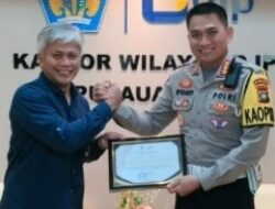 Dirlantas Polda Kepri Kombes Pol. Tri Yulianto, S.I.K., M.Si., Menyampaikan Ucapan Terimakasih atas Sambutan dan Pemberian Penghargaan dari Kanwil DJP