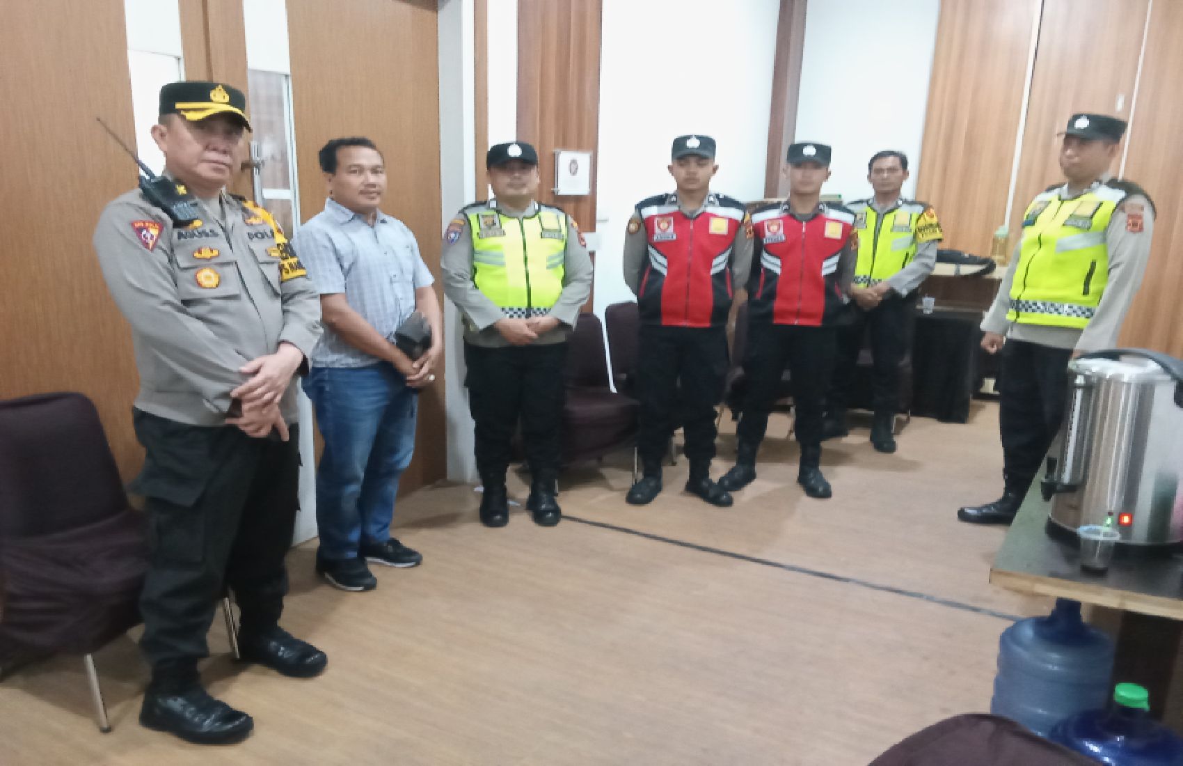 Polres Merangin Siaga saat Pelaksanaan Pleno Pemilu 2024