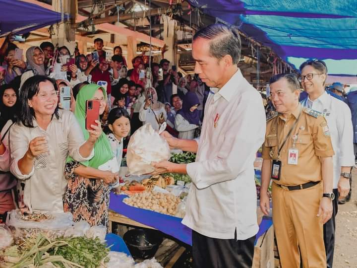 Akhir Nya Presiden Republik Indonesia  Ir Jokowi Tiba Di  Kab. Tebo Dalam Rangkaian Kunjungan Ke Provinsi Jambi